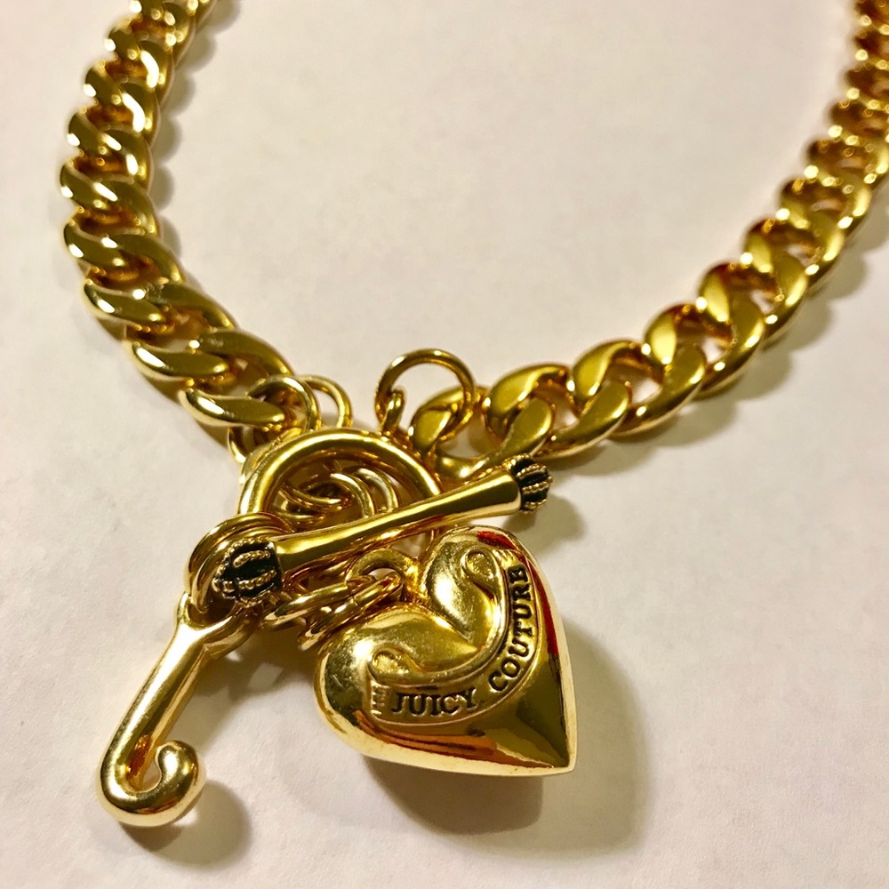 BANNER HEART STARTER NECKLACE